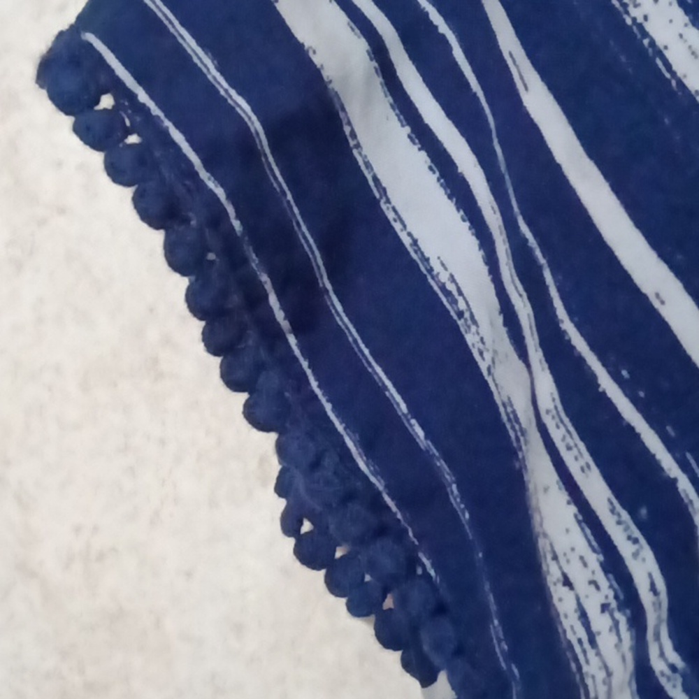 Faded Glory blue & white "off the shoulder" blouse size XL (16-18) - Picture 4 of 11